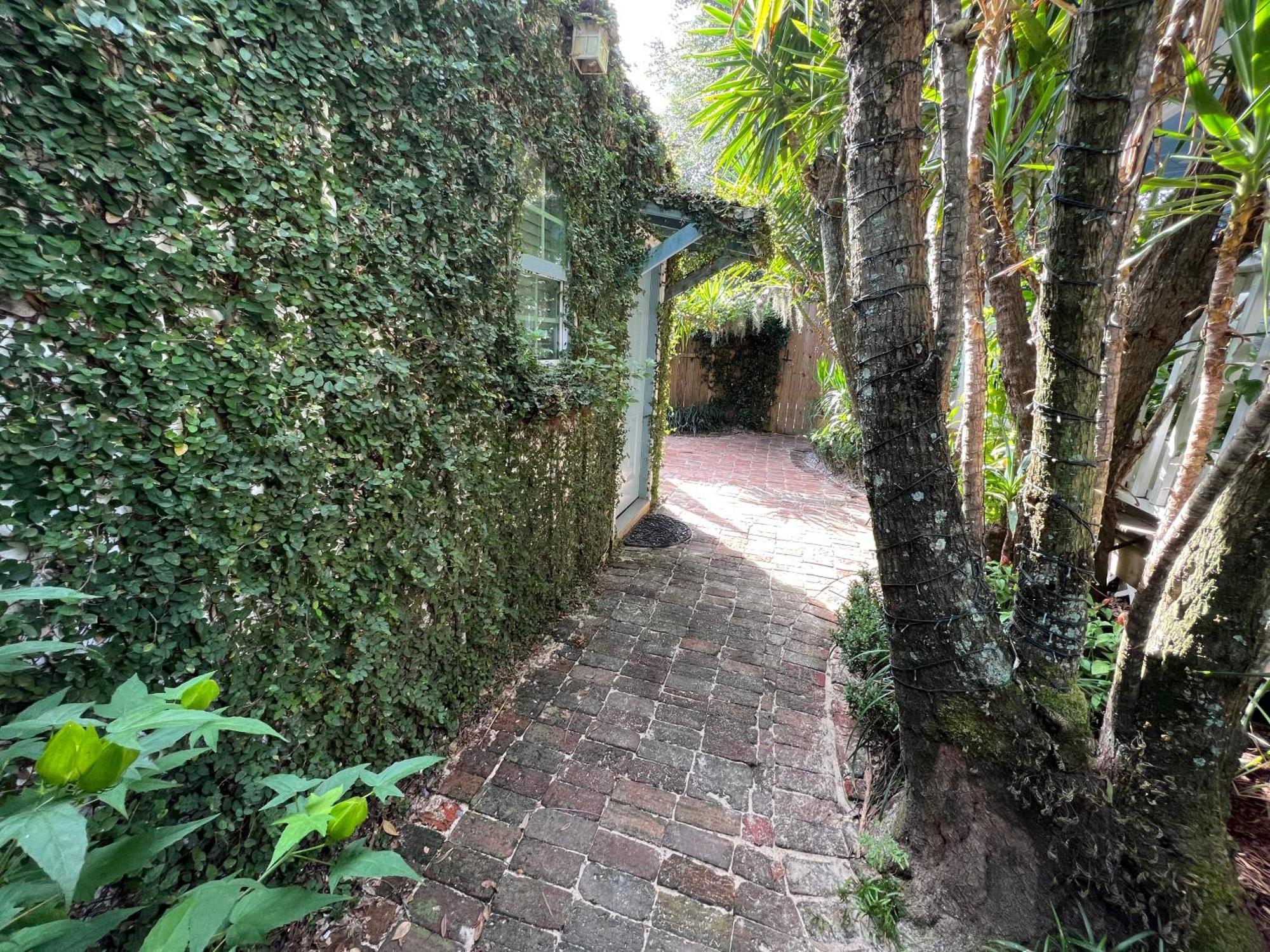 Studio Apartment Antonine New Orleans Luaran gambar